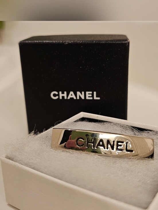 CHANEL Accessories - CHANEL SOLID STERLING  SILVER Logo Barette